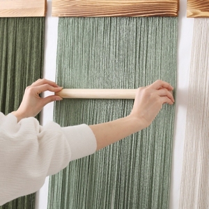 Ultima Novità: Arazzo Boho Fatto a Mano con Striscia in Legno e Design con Nappe, Decorazione da Parete in Stile Nordico - Product Image 4