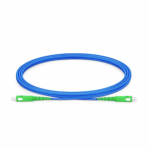 Vente en gros en usine <span class=keywords><strong>Fibre</strong></span> blindée monomode Simplex 3mm SC APC à SC APC pour le remplacement ou l'extension de la <span class=keywords><strong>fibre</strong></span> <span class=keywords><strong>Internet</strong></span> domestique - Product Image 1