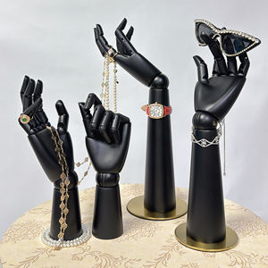 Manichino in legno nero opaco di alta qualità mani in legno per gioielli Display Display orologio con Base rotonda dorata - Product Image 1