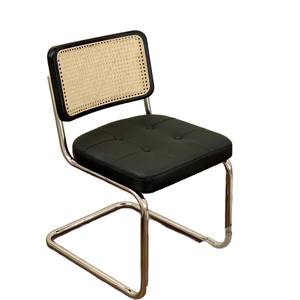 Chaise de salle à manger vintage en rotin avec assise en cuir et structure en métal pour la salle à manger à domicile - Product Image 5