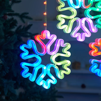 Lumières LED Flocon de Neige à Ventouse, Décoration Suspendue à Piles pour Fenêtre, Chambre, Fête, Ambiance Intérieure, Éclairage Festif