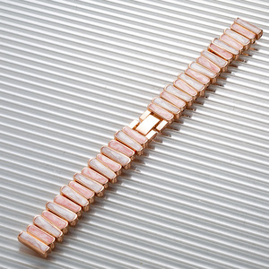 Correa de reloj de metal irregular de lujo compatible con Xiaomi <span class=keywords><strong>Mi</strong></span> <span class=keywords><strong>Band</strong></span> <span class=keywords><strong>NFC</strong></span>, correa elástica, pulsera de moda con degradado, unisex - Product Image 3