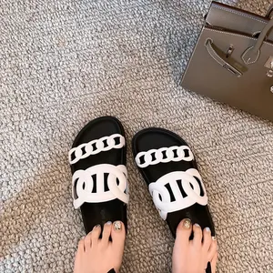 2026 Summer New European and American Style <strong>Black</strong> Home <strong>Slippers</strong>, Casual Thick-Soled Polka Dot Pattern Beach <strong>Slippers</strong> for Women - Product Image 3