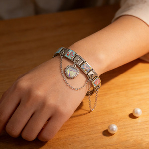 Pulsera de dijes italianos al por mayor, estilo personalizado, palabras de amor, besame, de acero inoxidable, joyería para mujer, regalo de San Valentín - Product Image 1