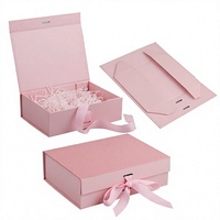 Boîte cadeau en carton rigide rose personnalisable, ruban, gaufrage, impression de logo, estampage à chaud |   Emballage de luxe pour bougies