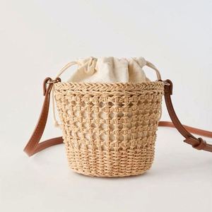 Cute <b>Hand</b> Made Summer Outdoor Dress Hollow Design Lady Girl Shoulder Bag <b>Mini</b> Beach Basket Bag - Product Image 3