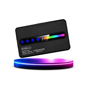 Lampu Isi Ulang Mini LED Saku Multi-Warna untuk Fotografi dengan Pencahayaan Lembut & Difusi, Mode Warna HSI & Daya Baterai - Product Image 1