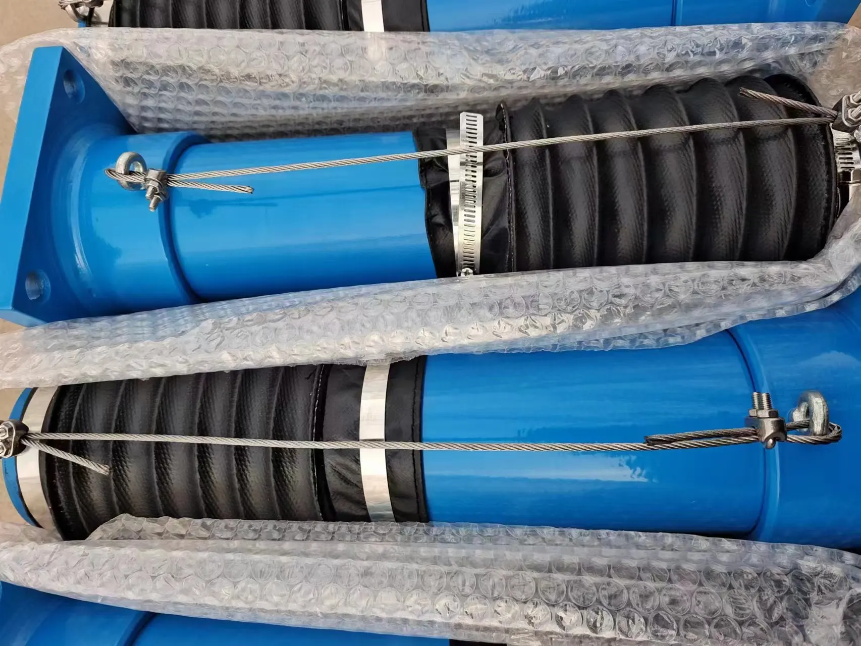 Peredam kejut industri peredam pneumatik kustom terbaru untuk mesin ukiran laser