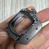 Montre mécanique pour homme en promotion, nouveau boîtier en fibre de carbone noir avec bande dorée, cadran ajouré monobloc avec accents dorés