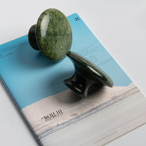 बड़े हरे जेड मशरूम पत्थर मालिश उपकरण 9 सेमी प्राकृतिक जुमा ने चेहरे शरीर विरोधी झुर्रियों वाले गर्म/ठंडे चिकित्सा थोक - Product Image 3