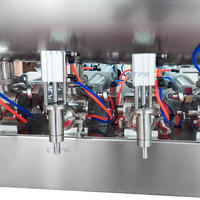 Mesin pengisi kontrol silinder piston pneumatik Semi otomatis 4 nozel untuk botol cairan kental kaleng stoples botol