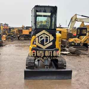 Prix d'une excavatrice sur chenilles hydraulique d'occasion Komatsu PC35MR japonaise d'origine, mini-excavatrice de 3,5 tonnes PC35. - Product Image 3