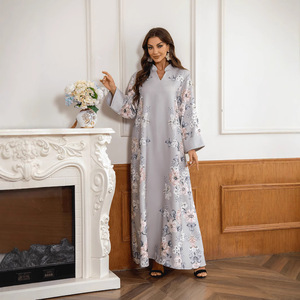 ZD031 élégant modeste décontracté imprimé fleuri perlé Robe arabe <span class=keywords><strong>Abaya</strong></span> pour les femmes saoudiennes longue Robe à col ouvert doux et <span class=keywords><strong>pas</strong></span> <span class=keywords><strong>cher</strong></span> ODM - Product Image 5