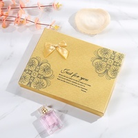 Boîte cadeau en chocolat dorée à 48 cavités, boîte en papier rigide avec insert en blister doré, ruban, emballage vide pour la Saint-Valentin