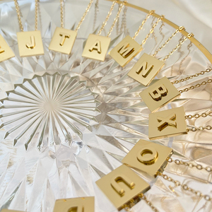 <span class=keywords><strong>Lisa</strong></span>-collar con 26 letras inglesas, colgante cuadrado de 18K de acero inoxidable chapado en oro, joyería hipoalergénica - Product Image 6