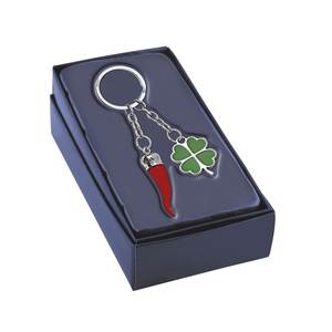 Porte-clés personnalisé avec logo, corne porte-bonheur et trèfle à quatre feuilles, en métal - Product Image 3