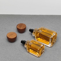 Flacons de parfum arabes de luxe au design carré unique, 50 ml et 100 ml, avec atomiseur à sertir et capuchon en bois, impression sérigraphique