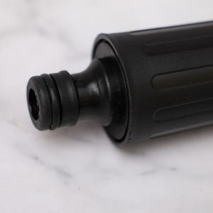 Pistola de agua de plástico con pulverización directa, boquilla ajustable de 0,3 mm para jardín, lavado de coches, limpieza del hogar - Product Image 2