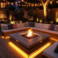 Grande table de foyer extérieure 6 places pour les réunions de famille sur la terrasse