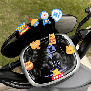 Accessoires de voiture électrique en résine, ornements de voiture de <span class=keywords><strong>dessin</strong></span> <span class=keywords><strong>animé</strong></span> mignon écologique 2023 New High-end Internet Celebrant Motorcycle - Product Image 3