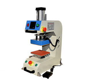 Petite presse à chaud pour transfert de tissu en fer 10x10cm, impression de t-shirts pour enfants, 600W 220V, équipement de repassage pour chemises à col/réglable - Product Image 3