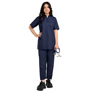 Conjunto de Uniforme Médico EVERGLOW Unisex Negro con Cuello en V, Pantalones de Algodón y Spandex para Doctores, con Tecnología de Detección de Agujas y Fusión sin Costuras - Product Image 1