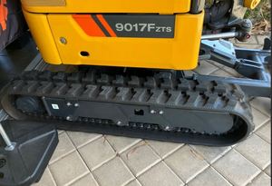 Miniexcavadora de cadenas 9017FZTS nueva de alta eficiencia de 1.7 toneladas con motor para proyectos de construcción urbana y paisajismo - Product Image 4