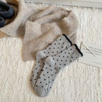 Chaussettes épaisses pour femmes pour garder les pieds au chaud en automne et en hiver, avec une touche de polaire, chaussettes d'intérieur mignonnes pour femmes