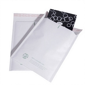 Kraft bubble mailer protects delicate scarves with its cushioning LDPE bubbles and tear-resistant kraft paper - Product Image 1