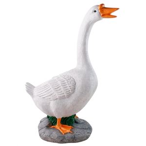 Offre Spéciale : Statue d'oie réaliste en résine blanche OEM avec base en roche grise, bec et pattes orange, décoration de jardin extérieur pour bassins de jardin - Product Image 1