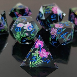 Último Set <span class=keywords><strong>de</strong></span> Dados Poliédricos <span class=keywords><strong>de</strong></span> Resina <span class=keywords><strong>de</strong></span> 7 Piezas Coloridos con Diseño <span class=keywords><strong>de</strong></span> Flor Espacial para <span class=keywords><strong>Juegos</strong></span> <span class=keywords><strong>de</strong></span> Mesa DND RPG - Product Image 3