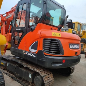 Mini-excavatrice 6 tonnes 2022 d'occasion, modèle Doosan DX60, moteur, boîte de vitesses, puissance 40 kW, faible nombre d'heures, d'origine coréenne, meilleur prix - Product Image 3