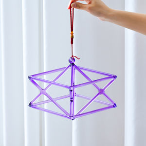 Pyramide chantante en cristal violet personnalisée par l'usine Jinfang, instrument de thérapie sonore et de méditation. - Product Image 5