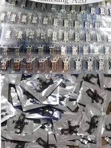 Câbles flexibles de téléphone portable en gros pour <span class=keywords><strong>iphone</strong></span> <span class=keywords><strong>11</strong></span> objectif de caméra port de charge rotation de la carte sim couverture arrière connecteur de port de charge - Product Image 2