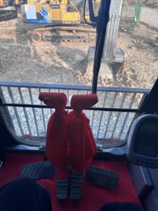 Excavadora Volvo EC240 Usada de 24 Toneladas, Económica, con Motor PLC, Caja de Cambios, Rodamientos, 130kW de Potencia, para Inspección por Video - Product Image 5