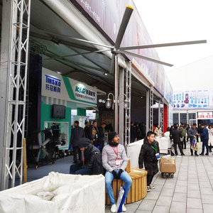 Ventilador de poste de 4,28 M, ventilador industrial de pie con paraguas HVLS con luz para salas de recepción de hoteles - Product Image 5