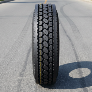 Pneus de camion radiaux Invovic Firemax 11R22.5 11R24.5 Heavy Duty 295/75r22.5 à faible résistance au roulement, motif de roulement directionnel et de traction - Product Image 1