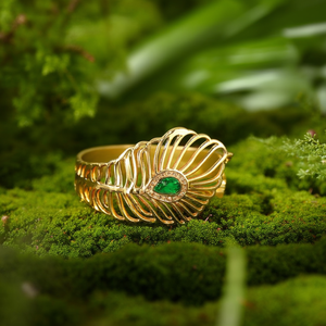 Fashion Bangle 316L Stainless Steel PVD Gold Plating Sustainable Resistant Design Green Stone Inlay - Product Image 3