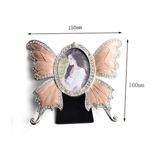 Marco de Fotos con Diseño Especial en Forma de Mariposa, el Regalo de Aniversario Más Popular entre las Chicas - Product Image 2