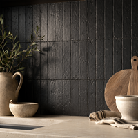 Carrelage mural en porcelaine aspect pierre calcaire noir mat, fait main, type métro, 50x200mm, pour la décoration de fonds de hall d'hôtel, café, restaurant