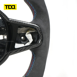Volant sport en fibre de carbone TDD compatible avec BMW CS - Product Image 3