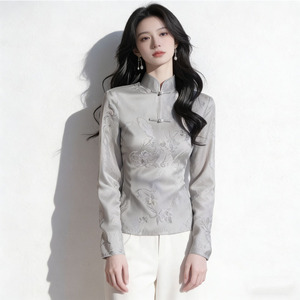 Chemisier gris imprimé style chinois pour <span class=keywords><strong>femme</strong></span>, nouvelle collection printemps 2026, ajusté à la taille, avec boutons grenouille rétro, manches longues - Product Image 4