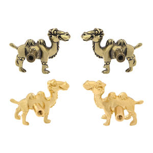 Creative Desert Camel Manija de puerta de latón Manija de puerta de armario Perforación de gancho de pared - Product Image 5