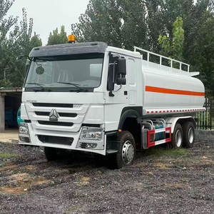<span class=keywords><strong>Camion</strong></span>-citerne HOWO 6*4 pour le transport de carburant, avec compartiment personnalisé, fourni directement par l'usine pour l'Afrique - Product Image 1
