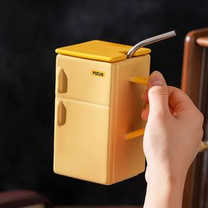 DD4326 Taza de Café Creativa y Moderna de 550 ml Reutilizable para Refrigerador con Tapa y Pajita, Regalo de Regreso a Clases para Uso en la Oficina - Product Image 1