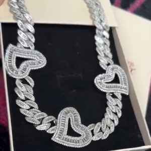 2025 nuevo Iced Out Hip Hop joyería de moda plateado Trio corazón collar de cadena cubana - Product Image 1