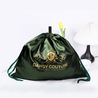 Sac en satin vert avec cordon de serrage, personnalisé avec logo en or, luxueux, élégant, réutilisable, pour le rangement et la protection des cadeaux