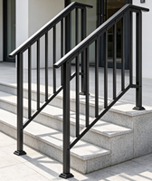 Rampe d'escalier extérieure moderne en acier galvanisé pré-percé, à fixation au sol, taille personnalisable, faible coût d'entretien, garantie 5 ans