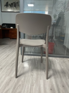 Silla de Comedor Moderna, Simple, de Lujo Ligero, Apilable, para Jardín, Estudio, Sala de Estar, Cocina, Estilo Italiano, de Plástico PP Grueso - Product Image 4