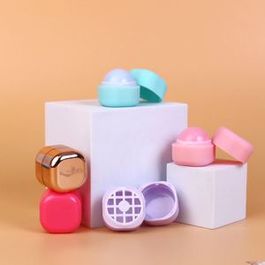 Baume à lèvres carré hydratant longue durée au miel et aux saveurs de fruits, enrichi en vitamine E, sans cruauté animale, avec logo personnalisé - Product Image 1